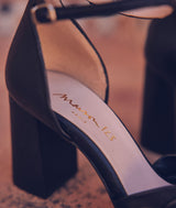 VIC BLACK LEATHER HIGH-HEELED SANDALS