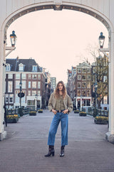 LEA STONE USED CROPPED JEANS