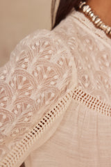 PREPPY ECRU EMBROIDERED BLOUSE