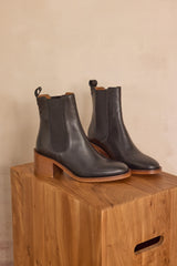 VALENTINA BLACK LEATHER BOOTS