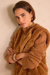 BROOKLYN LIGHT CAMEL FAUX FUR SLEEVELESS JACKET