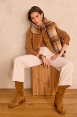 BROOKLYN LIGHT CAMEL FAUX FUR SLEEVELESS JACKET
