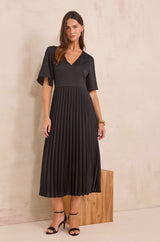 BILLIE BLACK PLEATED LONG DRESS