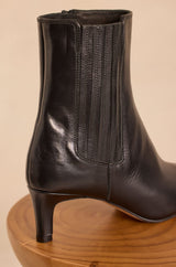 ODILE BLACK LOW-HEELED LEATHER ANKLE BOOTS