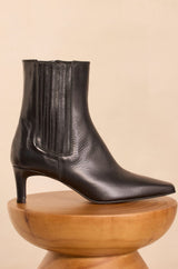 ODILE BLACK LOW-HEELED LEATHER ANKLE BOOTS