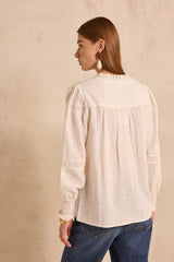 MAGNOLIA EMBROIDERED BLOUSE