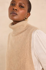 QUEEN LIGHT TAUPE WOOL SLEEVELESS CAPE