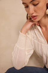 MAGNOLIA EMBROIDERED BLOUSE