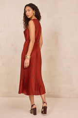 BELL BRICK PLEATED STRAIGHT DRESS