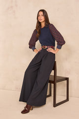 ALENZO SLEEVELESS KNITTED SWEATER