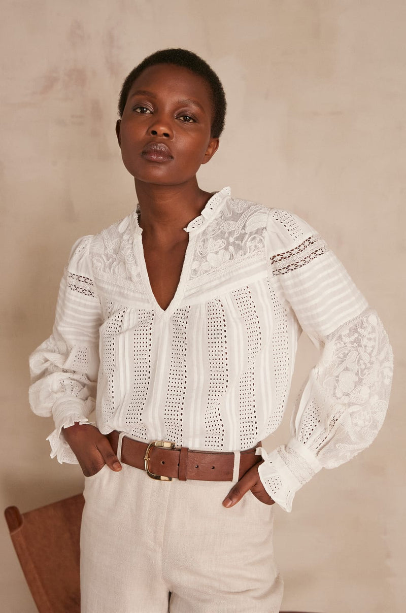 CASSIOPE ECRU EMBROIDERED BLOUSE