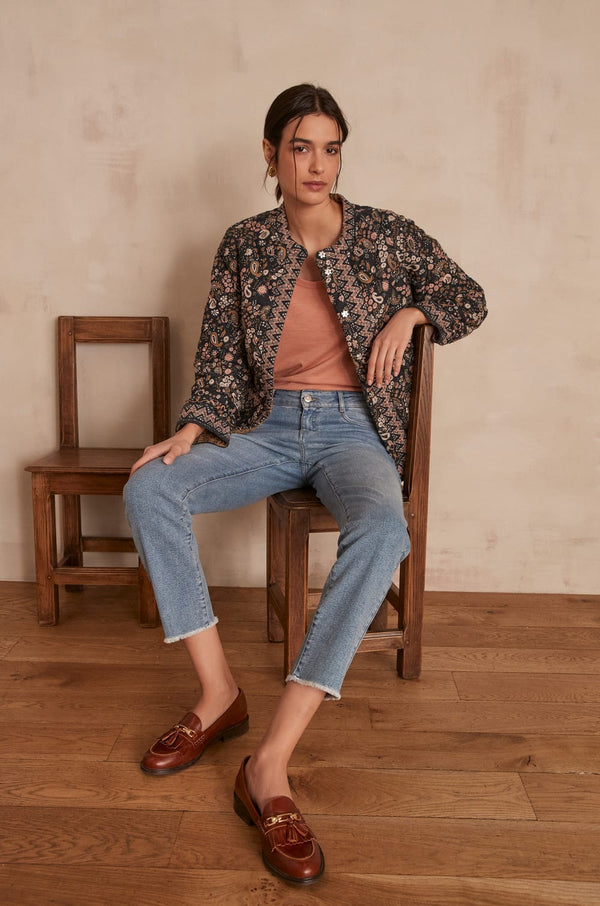 PATIENCE STONEWASHED STRAIGHT-CUT JEANS WITH RAW HEMS