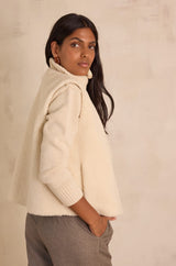 BROOKLYN ECRU SLEEVELESS JACKET