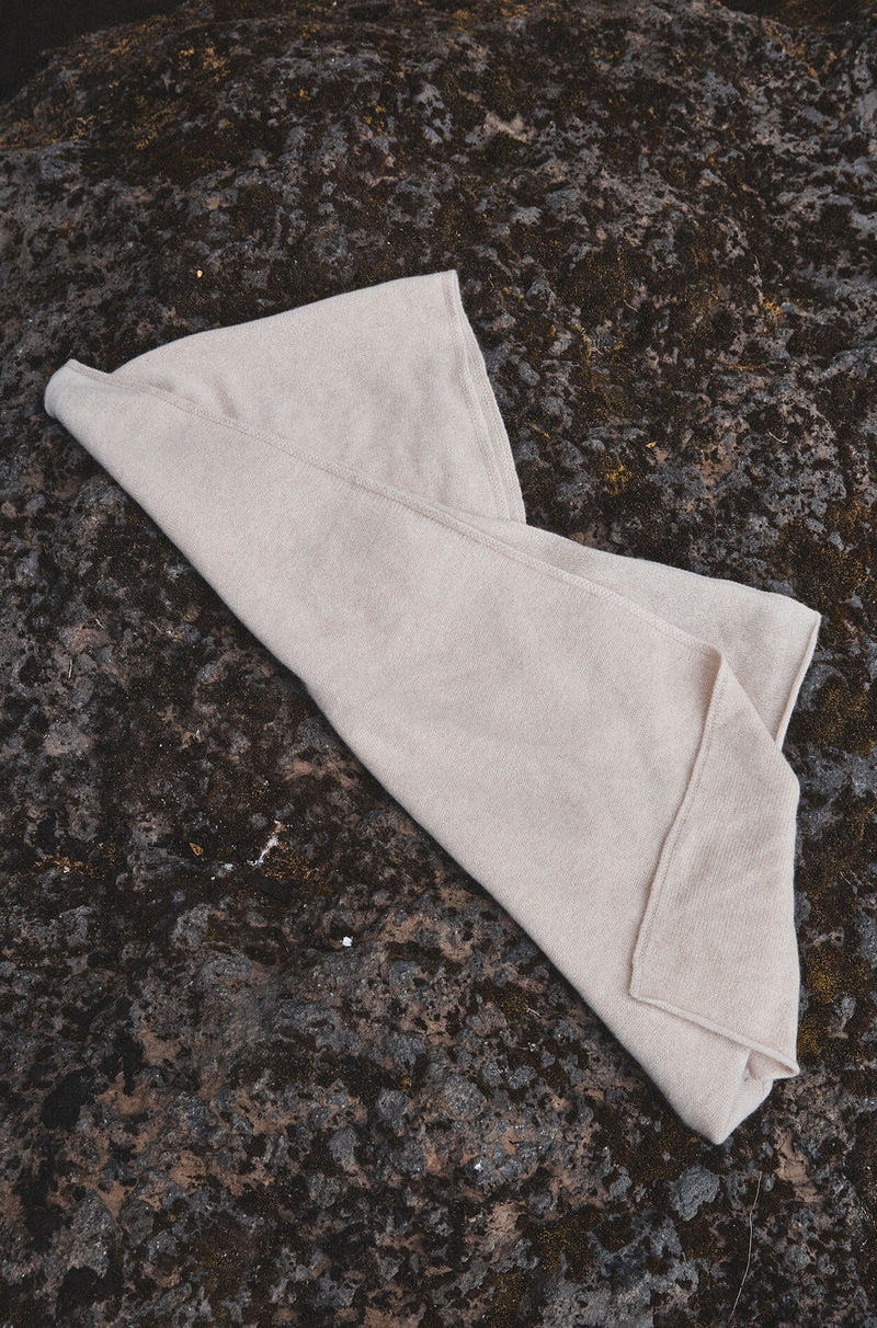 HELOISE NATURAL CASHMERE SCARF