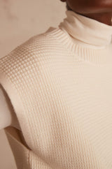 LILAS CREAM SLEEVELESS JUMPER