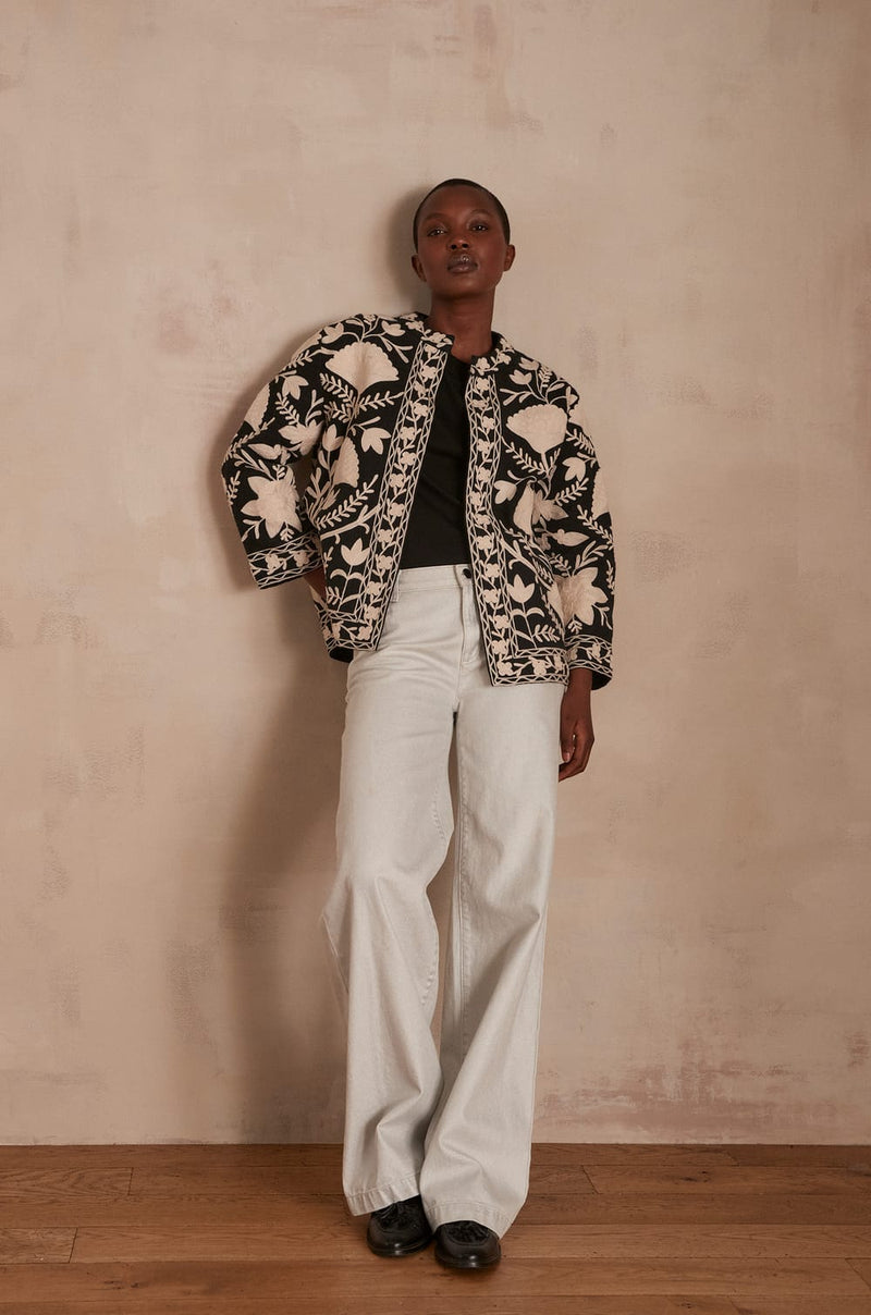 DAMIEN BLACK T-SHIRT