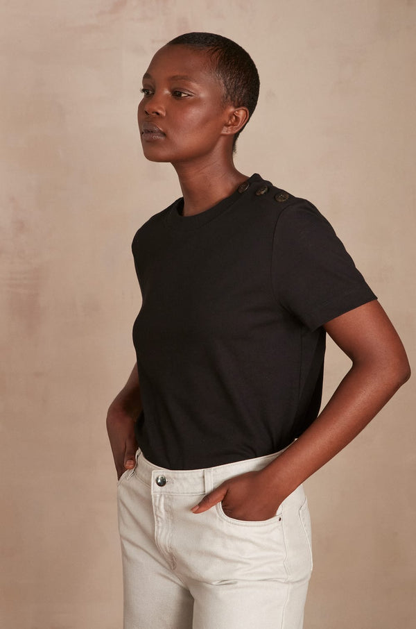 DAMIEN BLACK T-SHIRT