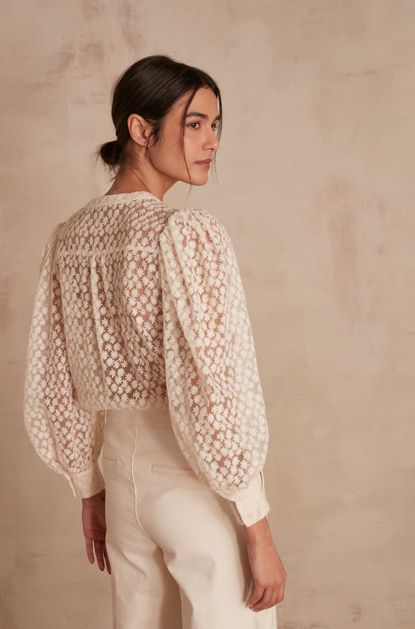 CAMOMILE EMBROIDERED BLOUSE