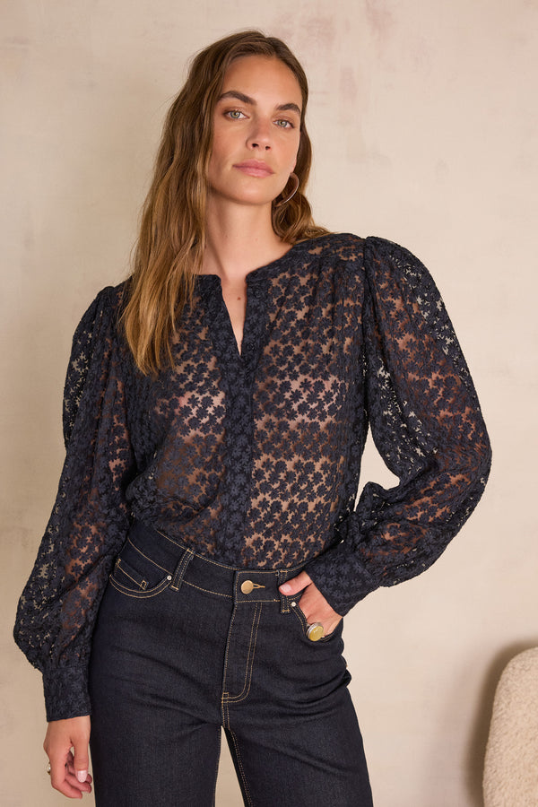 CAMOMILE NAVY EMBROIDERED BLOUSE