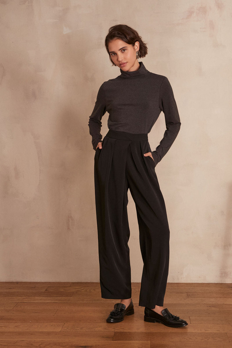 PREPPY BLACK TROUSERS