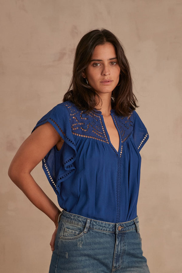 CINDY BLUE EMBROIDERED BLOUSE