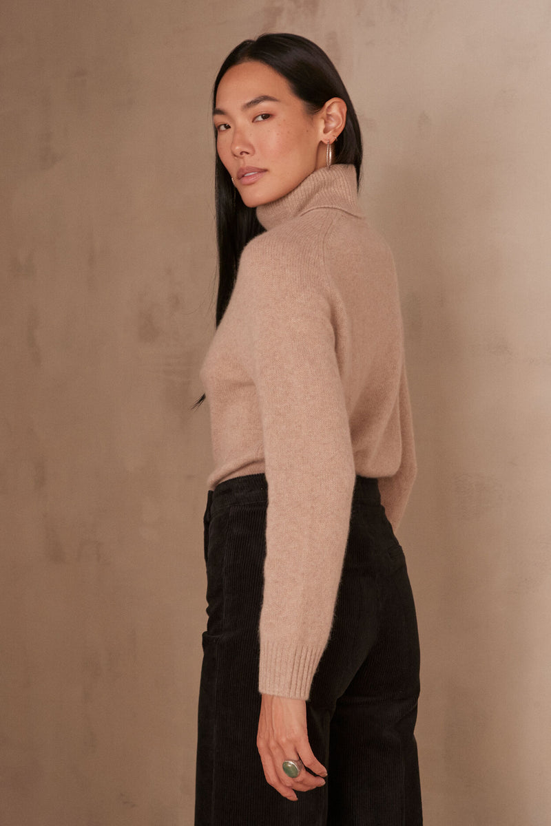 CELESTIN NATURAL WOOL TURTLENECK