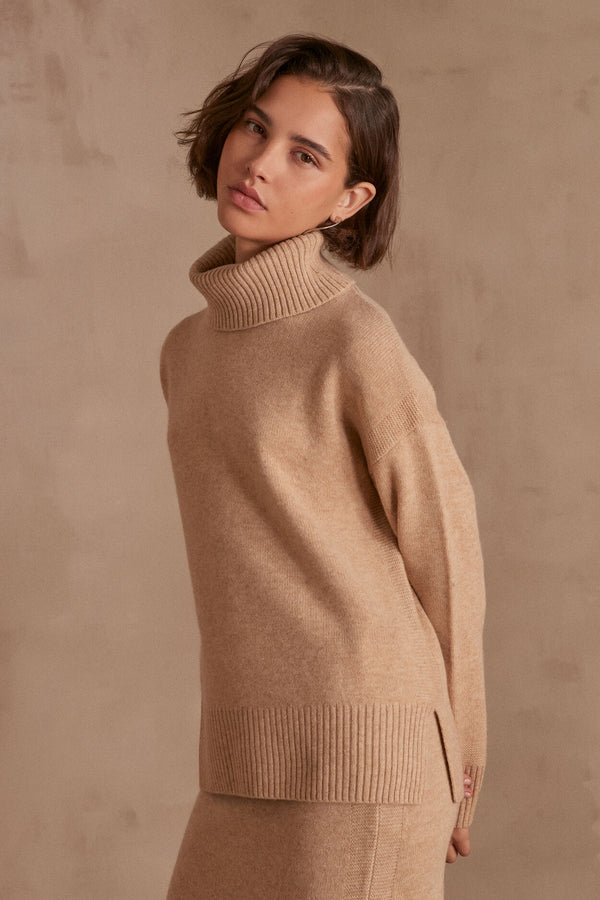 CARLOS BEIGE TURTLENECK JUMPER