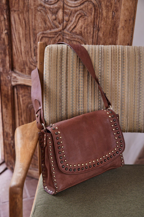 GASPARD LIGHT CAMEL MESSENGER BAG