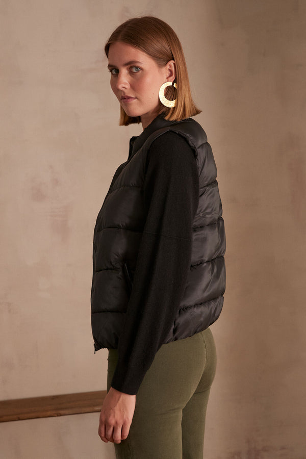 ALI BLACK SLEEVELESS DOWN JACKET