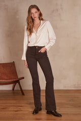 LOLA DARK BROWN FLARED JEANS