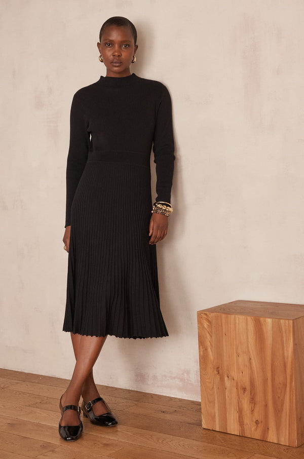 MARTIKA BLACK PLEATED KNIT DRESS