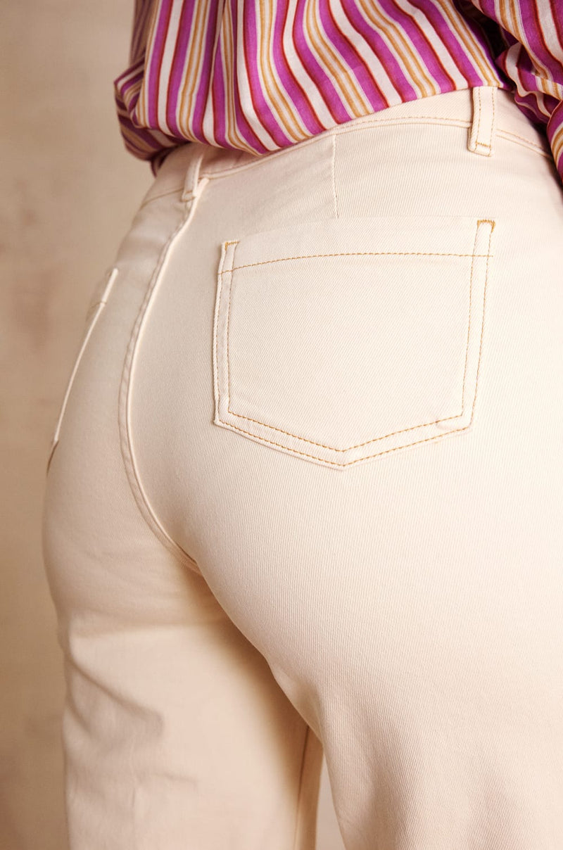 LUNA CREAM FLARED JEANS
