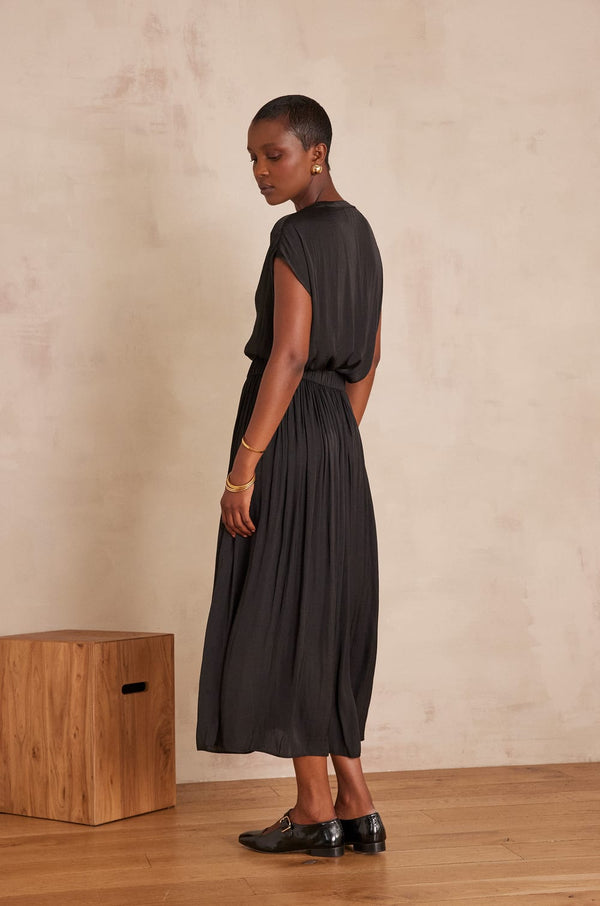 JULIANA BLACK FLUID SKIRT