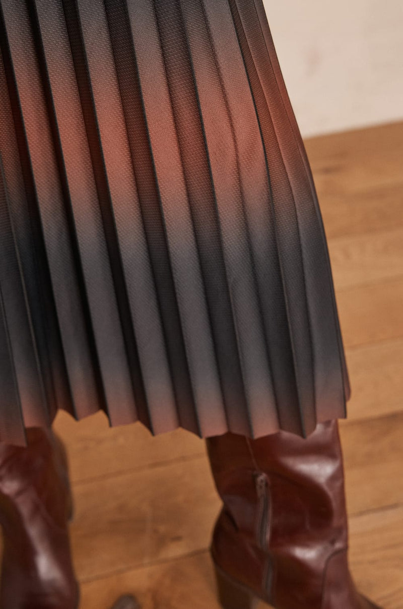 DARCY RUST GRADIENT PLEATED SKIRT