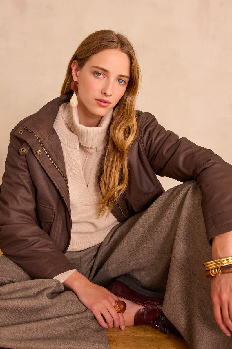 BALTHAZAR WOOL NATURAL V-NECK JUMPER