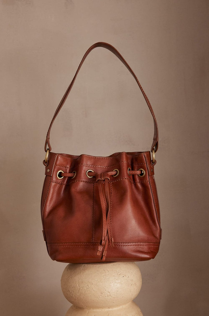 LUCIEN CAMEL BUCKET BAG