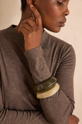 FLYNN HIGH NECK DARK TAUPE T-SHIRT