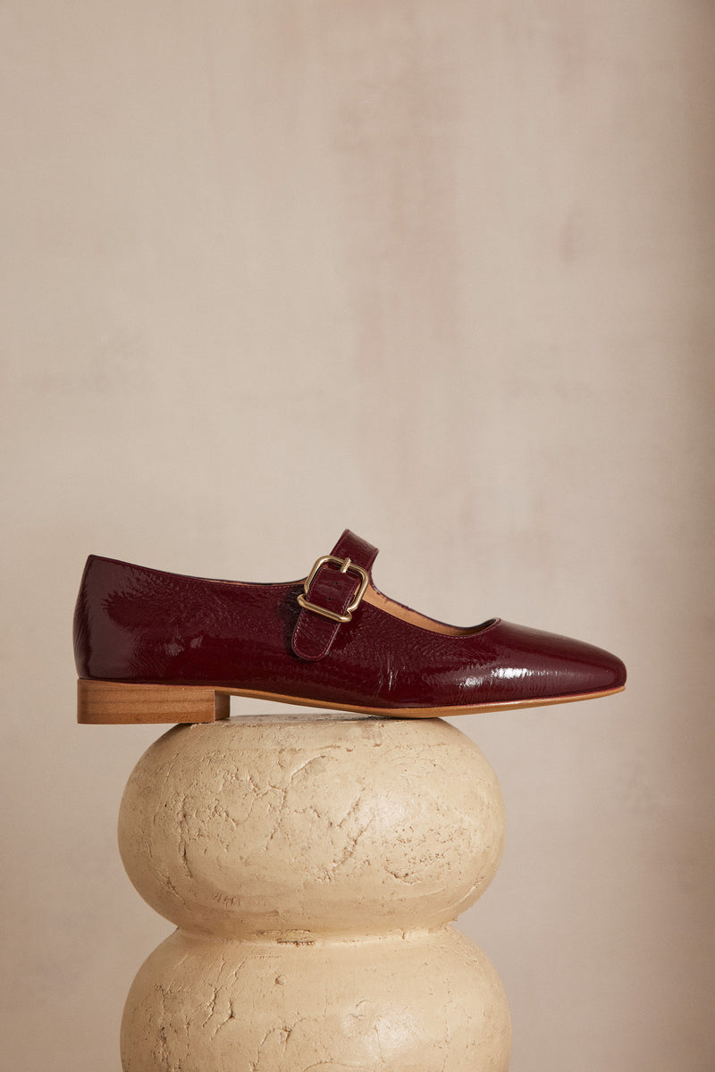 VELVET BURGUNDY PATENT LEATHER BALLET FLATS