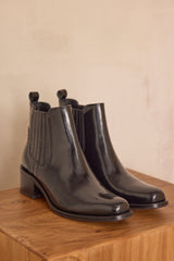 VINNY BLACK LEATHER CHELSEA BOOTS
