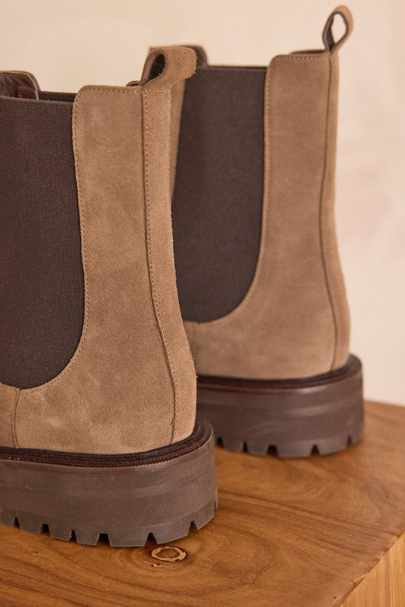 VICTOIRE DARK TAUPE LEATHER BOOTS