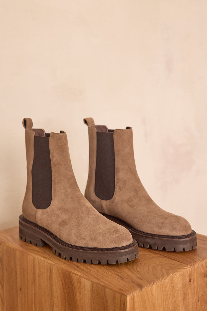 VICTOIRE DARK TAUPE LEATHER BOOTS