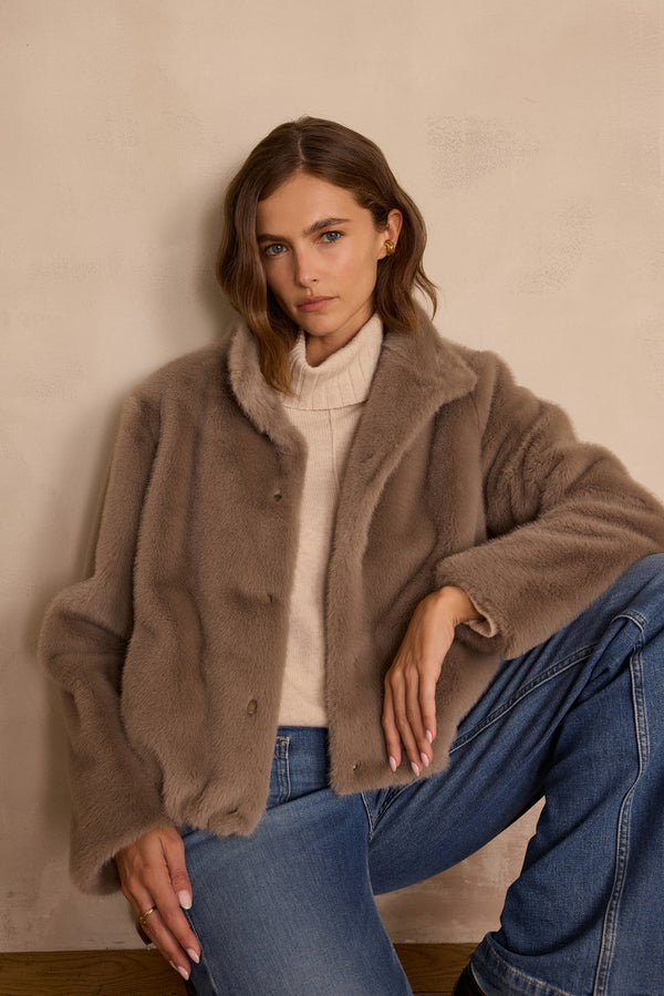 DELICE LIGHT TAUPE FLUFFY COAT