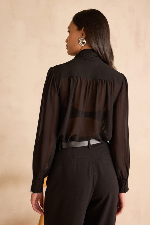 SPIRIT LAVALIERE BLOUSE