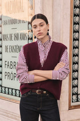 PARATY BURGUNDY SLEEVELESS WOOL CARDIGAN