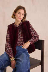 BROOKLYN BURGUNDY FAUX FUR SLEEVELESS JACKET
