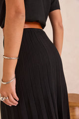 OMBRE BLACK PLEATED KNIT SKIRT