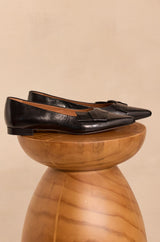 SARAH BLACK LEATHER BALLERINAS
