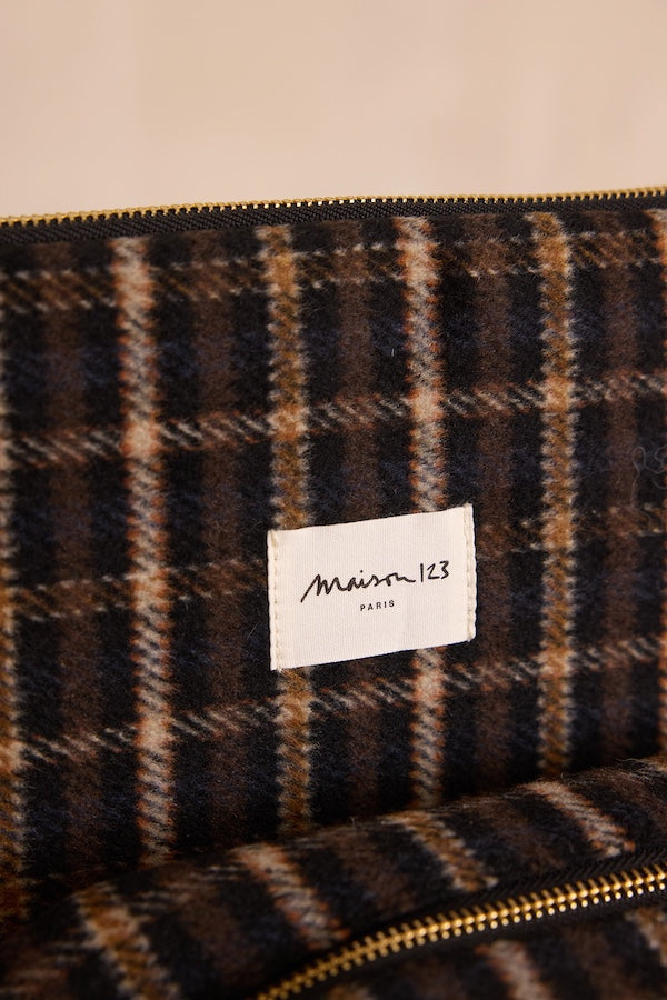 LIAM BLACK COMPUTER SLEEVE