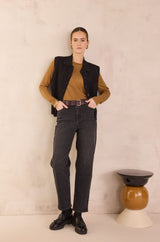 RIO BLACK MOM FIT JEANS