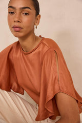 DAREN RUFFLED SLEEVE BLOUSE